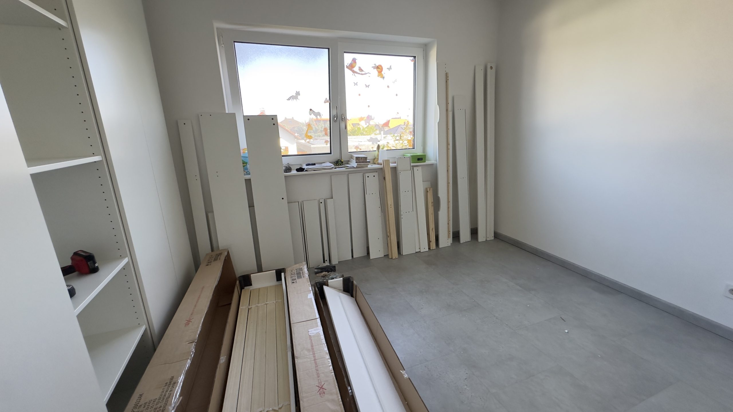 Möbelmontage Vorher - Unmontiert